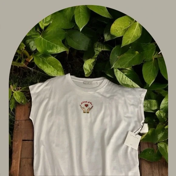 Sandro Paris ~ A World of Love T- Shirt Hand Embroidery ~Rare Ltd.Ed.~size Small - Picture 7 of 14